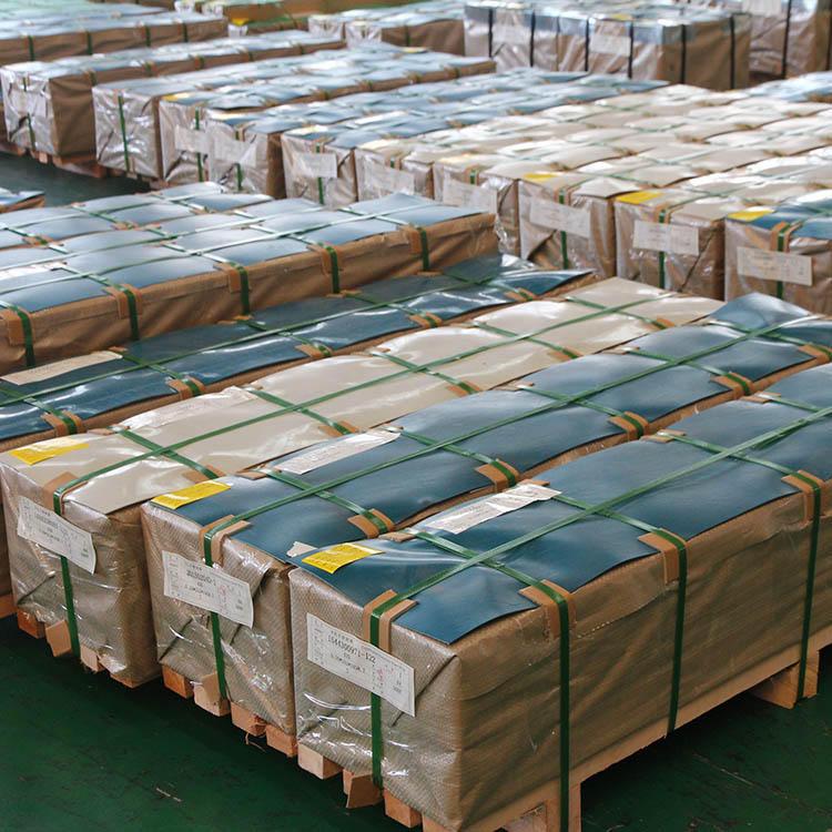 Prečo sa plechy z nehrdzavejúcej ocele ohýbajú a praskajú?